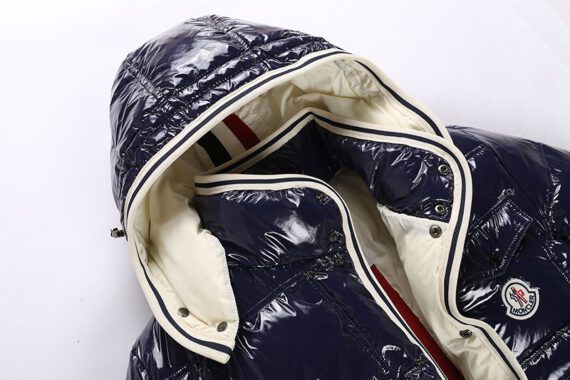 ⁦MONCLER COATS CATEGORY WOMEN - White & Blue⁩ – תמונה ⁦3⁩