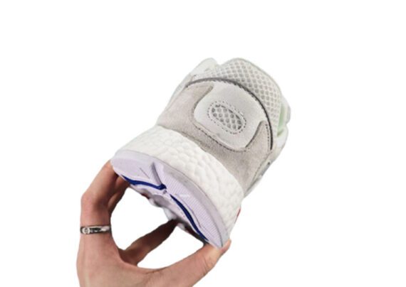 ⁦נעלי אדידס-ADIDAS Tresc Run – Gray -Chrome White-Pale Slate⁩ – תמונה ⁦4⁩