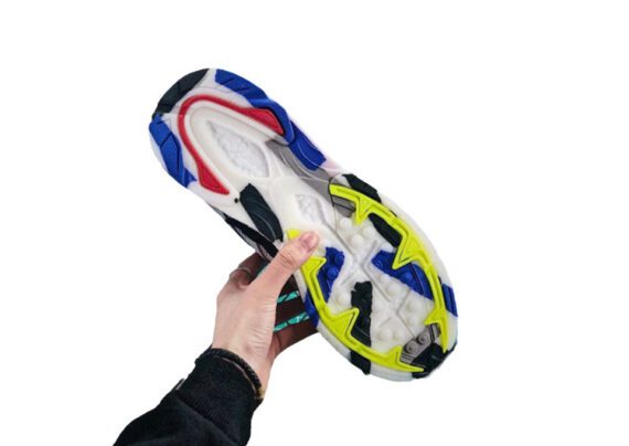 ⁦נעלי אדידס-ADIDAS Tresc Run – Gray - Red - Black⁩ – תמונה ⁦9⁩