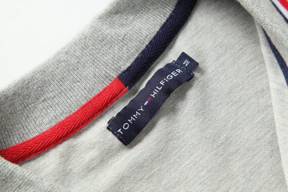 ⁦טומי הילפיגר-TOMMY POLO MEN'S TSHIRT - Gray⁩ – תמונה ⁦6⁩
