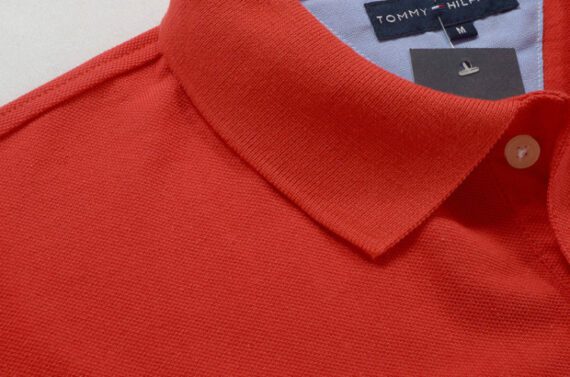 ⁦טומי הילפיגר-TOMMY POLO MEN'S TSHIRT - Persian Red⁩ – תמונה ⁦4⁩