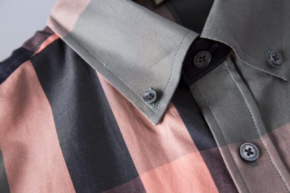 ⁦מעיל ברברי-BURBERRY BUTTON MEN - Dolphin Mix⁩ – תמונה ⁦11⁩