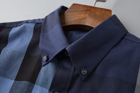 ⁦מעיל ברברי-BURBERRY BUTTON MEN - Navy Blue & Blue⁩ – תמונה ⁦7⁩