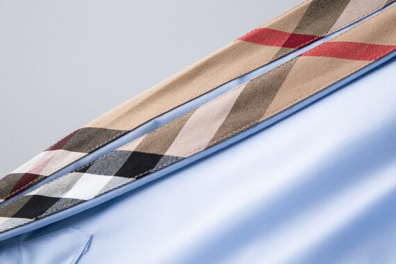 ⁦מעיל ברברי-BURBERRY BUTTON MEN - Tropical Blue⁩ – תמונה ⁦7⁩