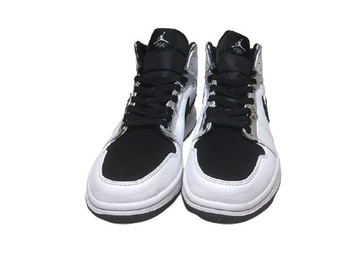 נעלי נייק-NIKE AIR MAX JORDAN HIGH -  Black Russian & White – תמונה 3