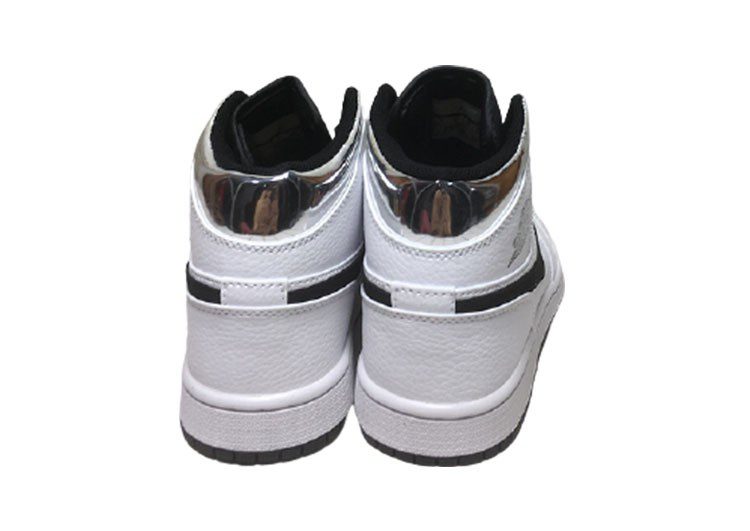נעלי נייק-NIKE AIR MAX JORDAN HIGH -  Black Russian & White – תמונה 4