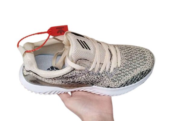 ⁦נעלי אדידס-Adidas Clover Small Coconut -Tide & Black⁩ – תמונה ⁦2⁩