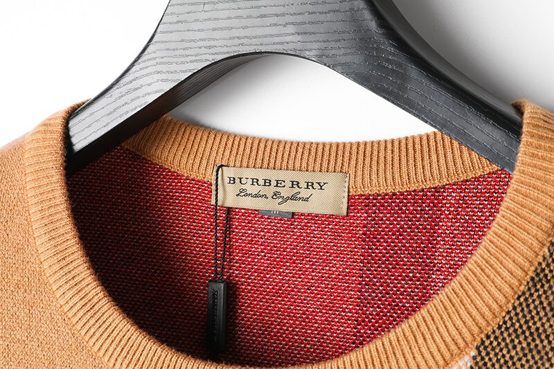ברברי - BURBERRY SWETER - Porsche Black & Red – תמונה 7