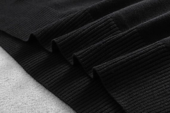⁦פנדי - FENDI SWETER LONG - Black⁩ – תמונה ⁦3⁩