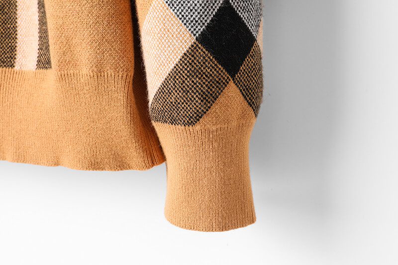 ברברי - BURBERRY SWETER - Porsche Black & Red – תמונה 12