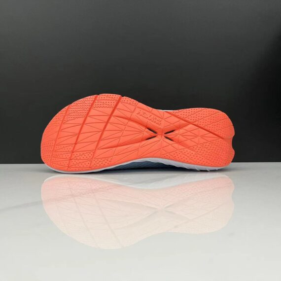 ⁦נעלי הוקה-HOKA ONE ONE CARBON X3 Pink⁩ – תמונה ⁦4⁩