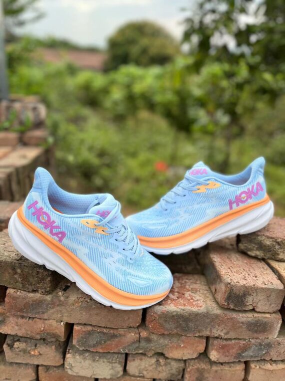 ⁦נעלי הוקה-HOKA ONE ONE Clifton 9 White Blue⁩ – תמונה ⁦6⁩